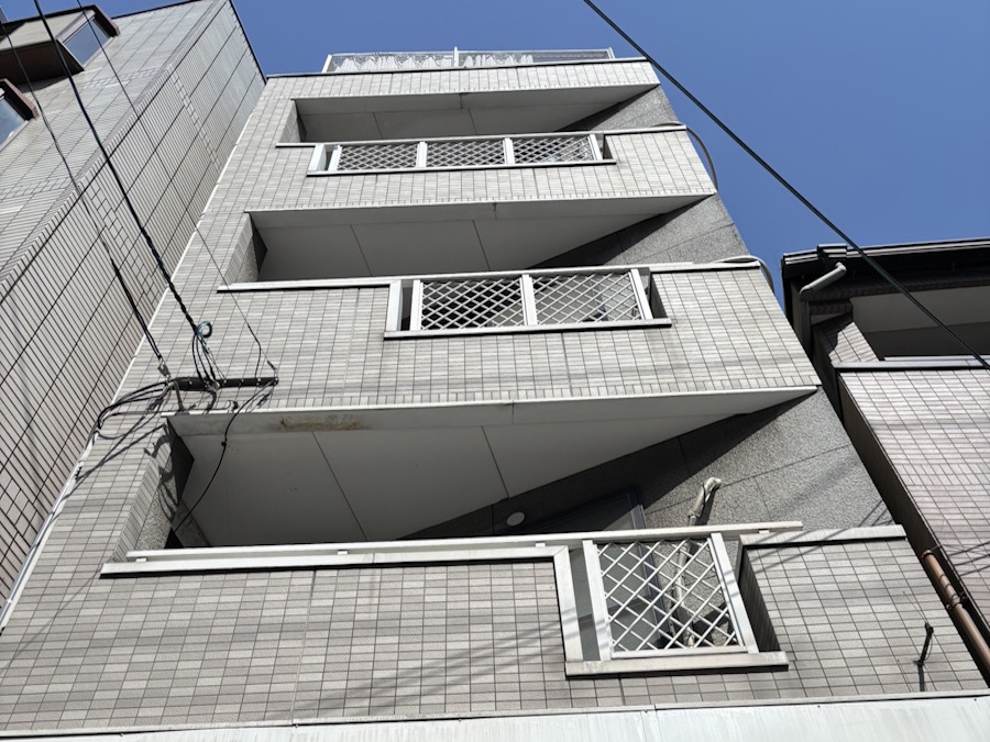 Living in Style at an Osaka Airbnb